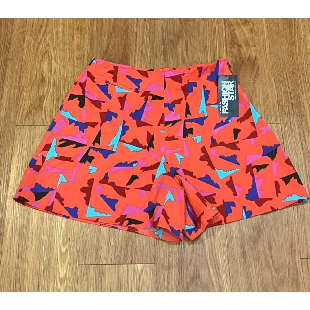 Fashion Star Women Summer ShortPants Aztec Print LinedSize 4